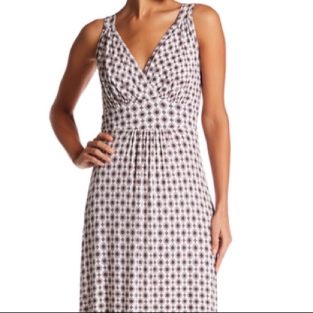 🌼Loveappella maxi dress🌼 new! Small